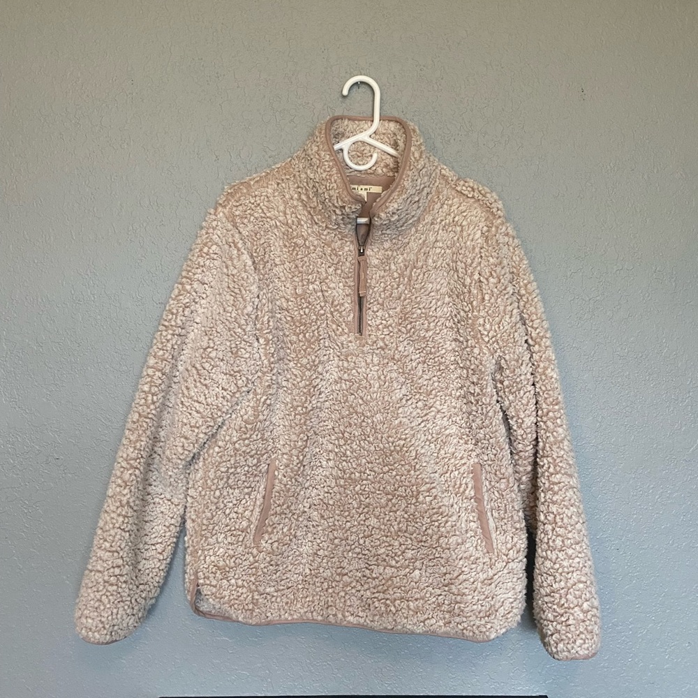 Cream and white half zip up sweater with pockets, size large.